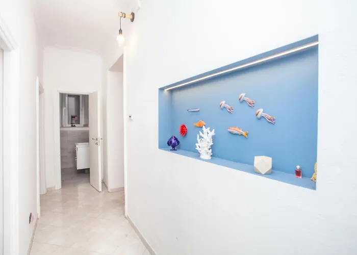 Modern Historic - By Openroma Apartment *