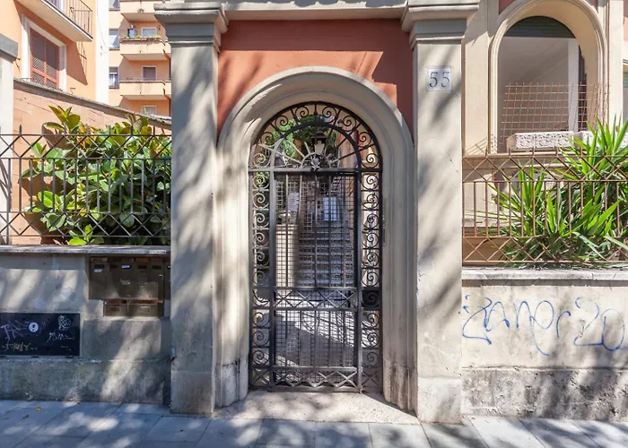 Apartment Modern Historic - By Openroma
